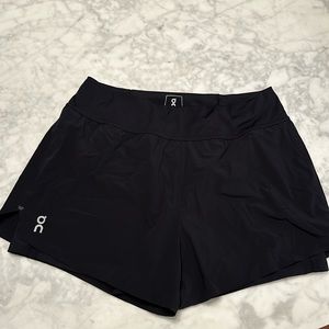 On Running shorts worn once perfect condition